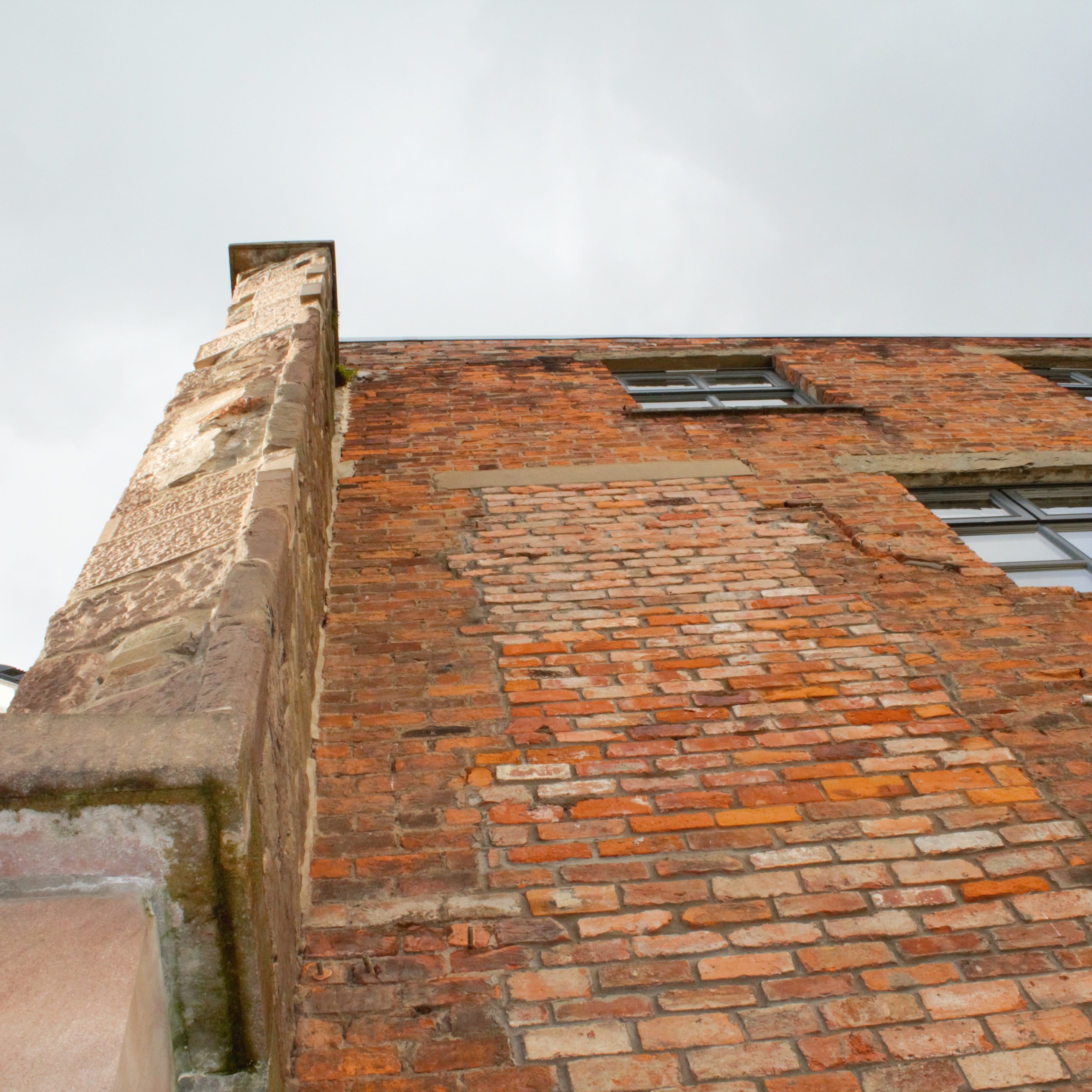 Flour Mill Dundee. Cowork, offices, studios, lounge and suites to rent.